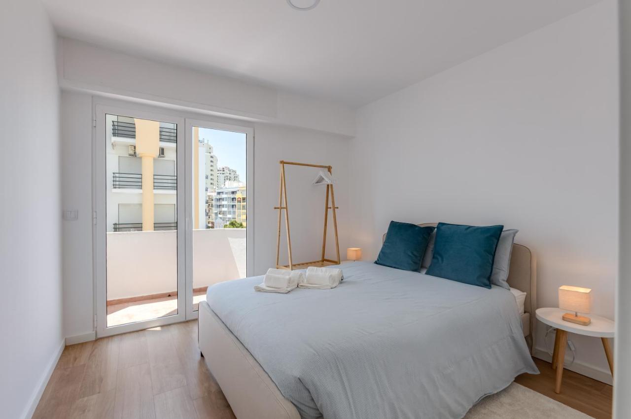 T2 Rosa Dos Ventos, A/C & Terrace - Casas & Papeis Apartment Armação de Pêra Exterior foto