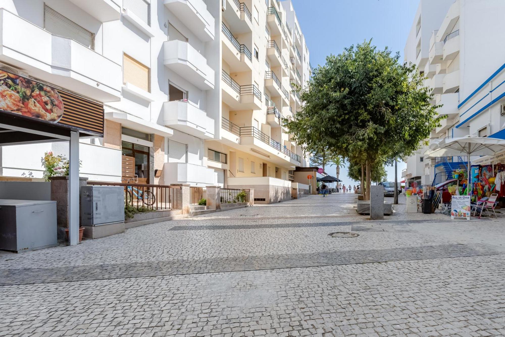 T2 Rosa Dos Ventos, A/C & Terrace - Casas & Papeis Apartment Armação de Pêra Exterior foto
